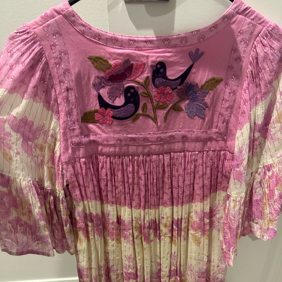 Spell & The Gypsy Collective’s luminous Coco Lei Flutter Sleeve Tunic sz XS - Picture 10 of 12